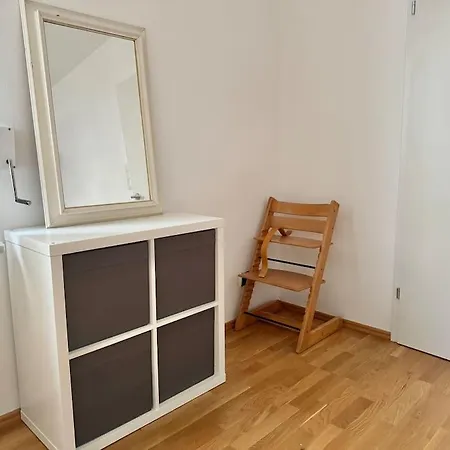Lägenhet 60 M2 Near Airport - Free Parking *