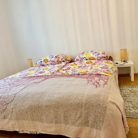 60 M2 Near Airport - Free Parking Lägenhet Schwechat